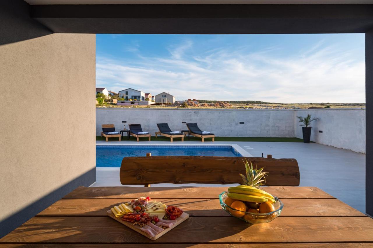 Luxury Villa Noemi Razanac Ngoại thất bức ảnh