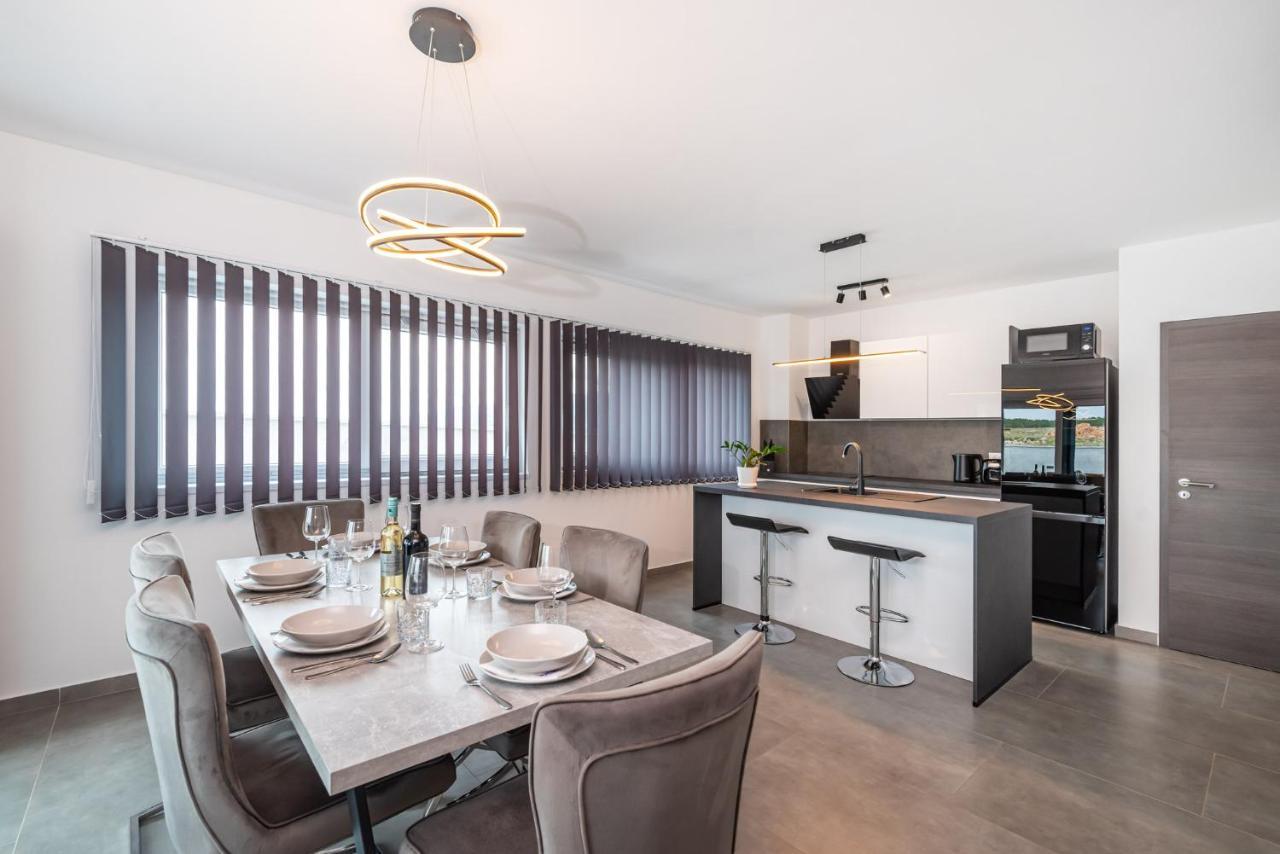 Luxury Villa Noemi Razanac Ngoại thất bức ảnh