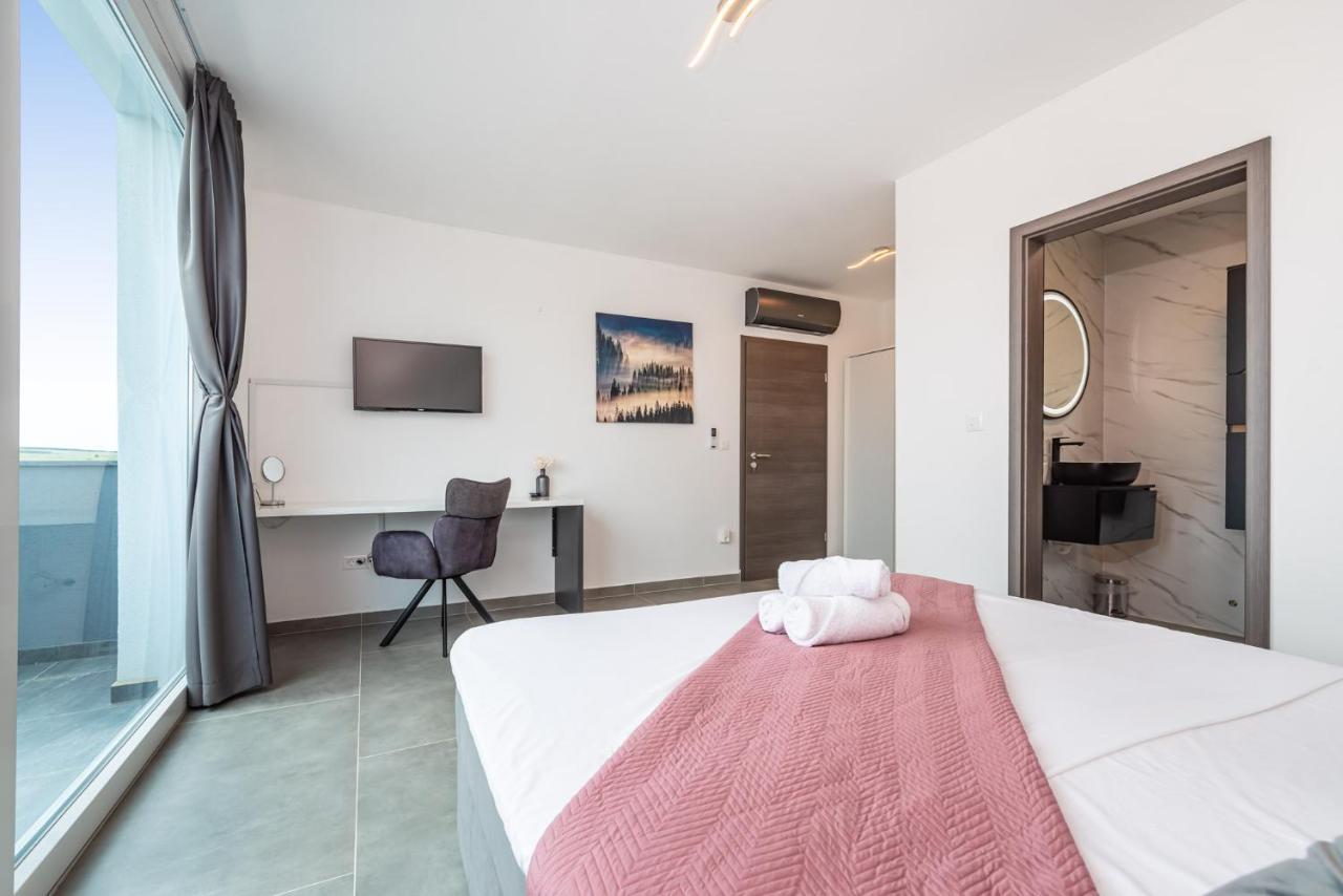 Luxury Villa Noemi Razanac Ngoại thất bức ảnh