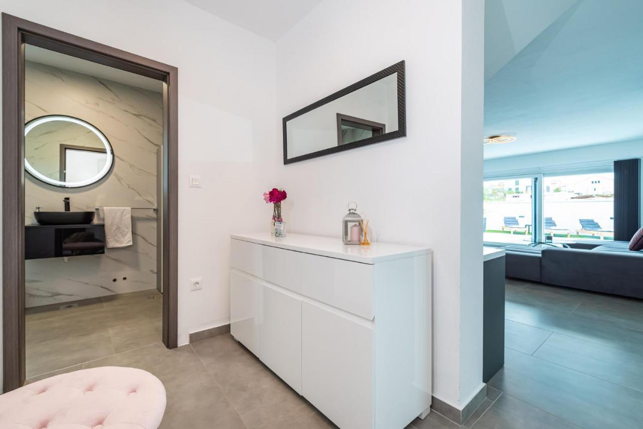 Luxury Villa Noemi Razanac Ngoại thất bức ảnh