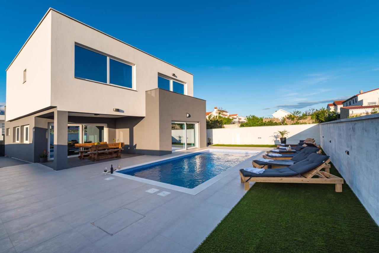 Luxury Villa Noemi Razanac Ngoại thất bức ảnh